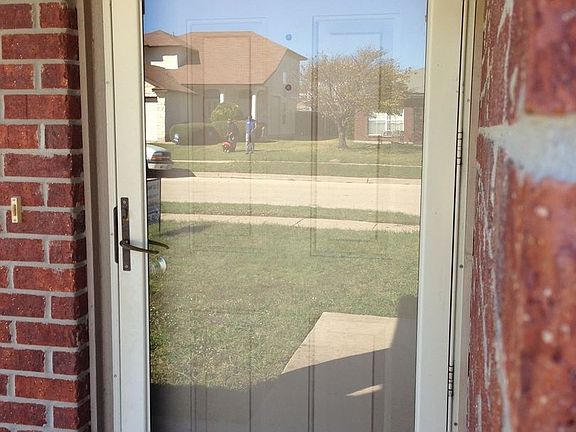 5th image of 2300 Tracey Ann Ln