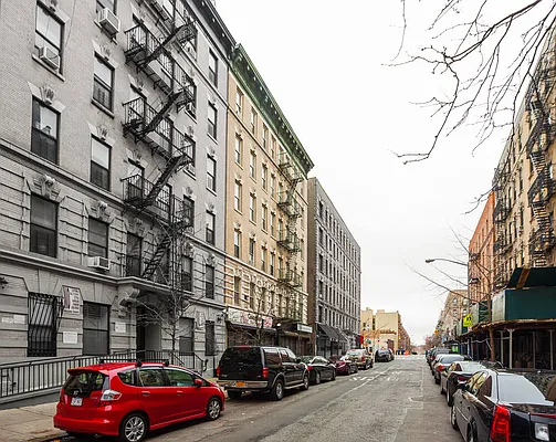 Rented by MD NYC Management LLC | media 21