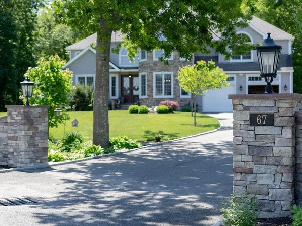 67 Woo Dr, Seekonk, MA 02771