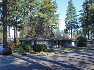 17607 NE Pacific St, Portland, OR 97230