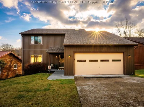 712 Christian Dr, South Charleston, WV 25303