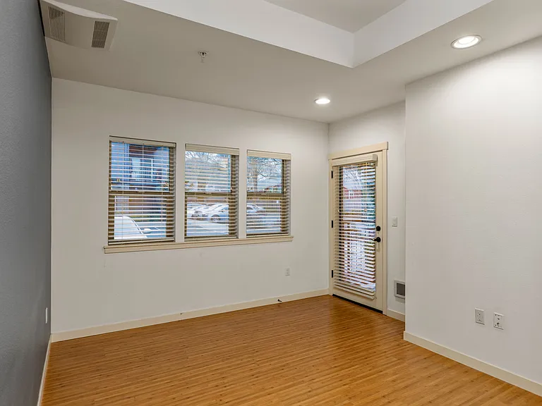 13875 SW Meridian St #141 — Photo 5