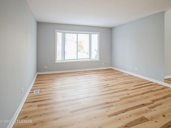 3rd image of 1111 Woodland Heights Blvd