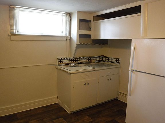 5th image of 528 Daly Ave APT 5