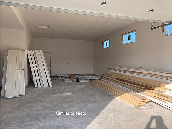 4th image of 1057 S 100th St