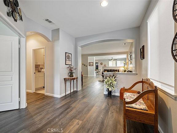 4th image of 39416 Cardiff Ave
