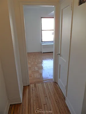 Rented by City Connections Realty | media 19