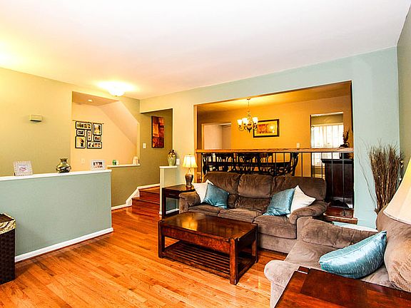 2nd image of 12 Meadow Grass Ct