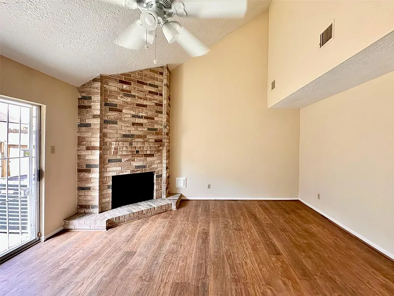 6437 Chatham Island Ln — Photo 2