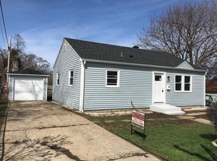 564 N Kendall St, Aurora, IL 60505