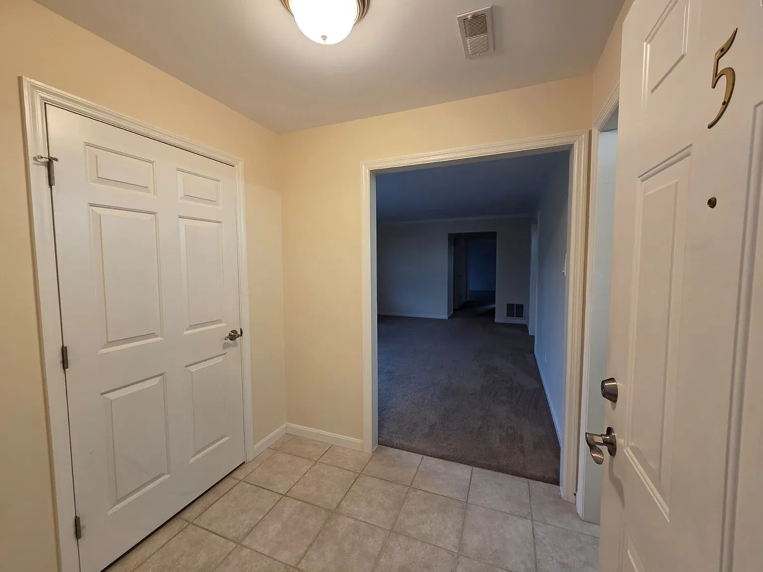 2 bed, 1145 sqft, $1,600 — Photo 4