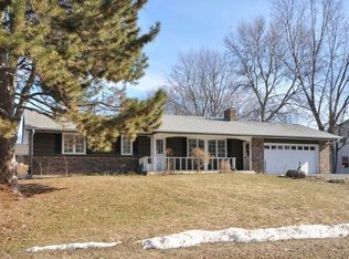 4854 Drake St, Maple Plain, MN 55359