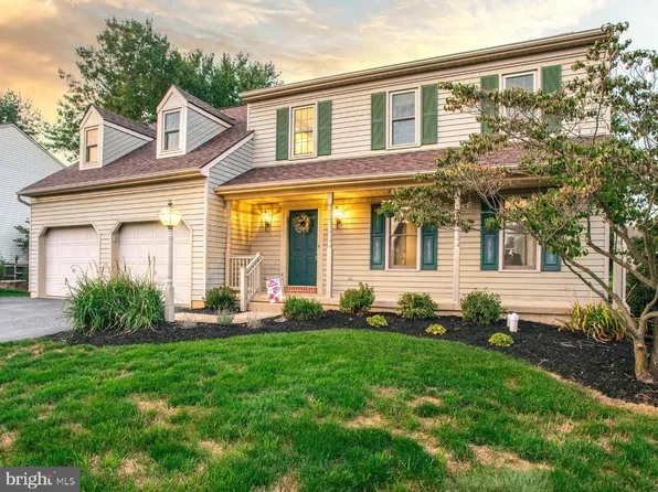 6 Camellia Ct, Lititz, PA 17543