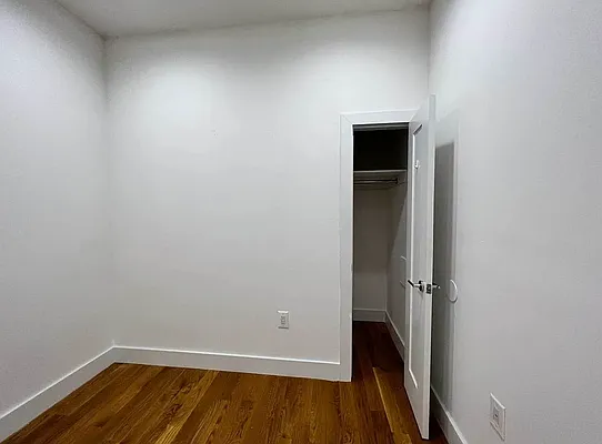 Rented by EastMount Realty LLC | media 10