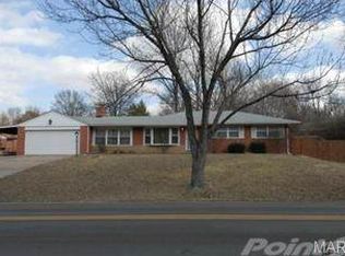 1460 Schulte Rd, Saint Louis, MO 63146