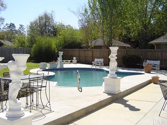 3rd image of 2706 Ashbury Ln