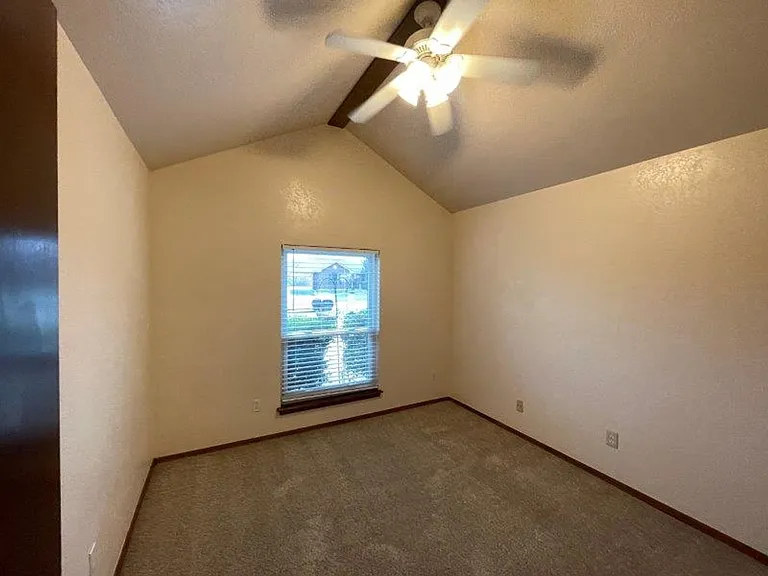 13012 Almond Dr — Photo 9
