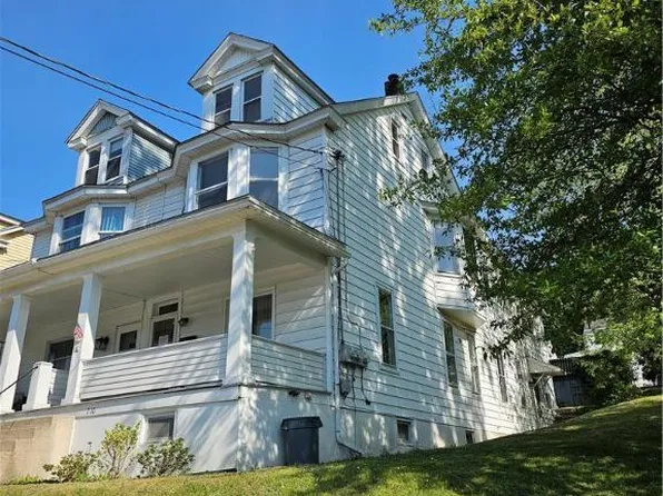 710 E Broad St, Tamaqua, PA 18252