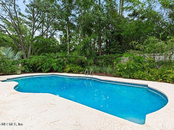 2nd image of 11553 SEDGEMOORE Drive E