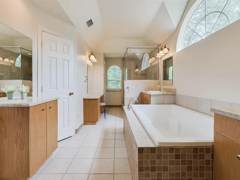 1703 Stemply Ct — Photo 37