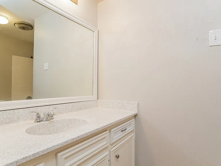 2707 Skelton Dr — Photo 13
