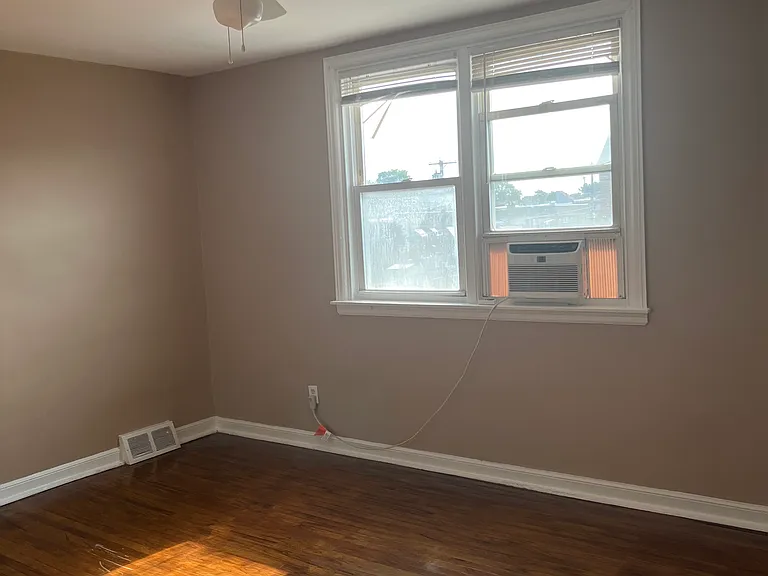 4252 J St — Photo 5