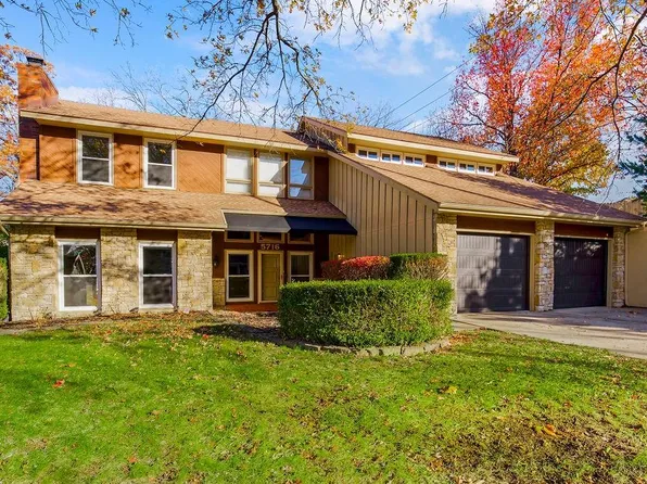 5716 NW Verlin Dr, Parkville, MO 64152