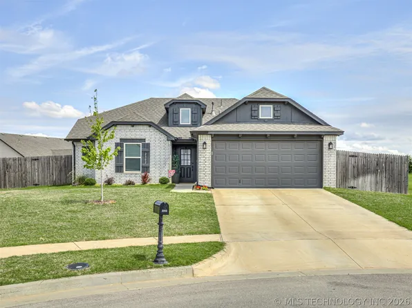 2902 W Albuquerque Pl, Broken Arrow, OK 74011