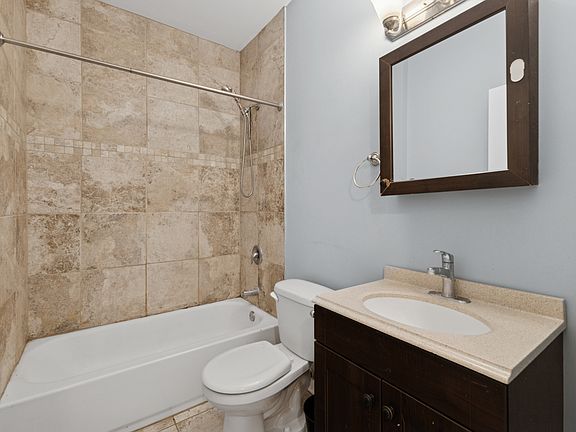 4th image of 9222 S Laflin St