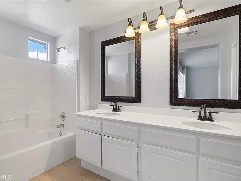 3661 Hawks Dr — Photo 24