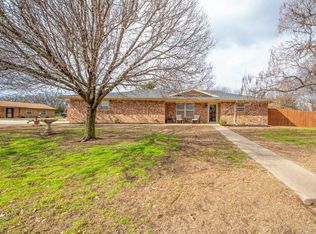 1200 Friona St, Bowie, TX 76230