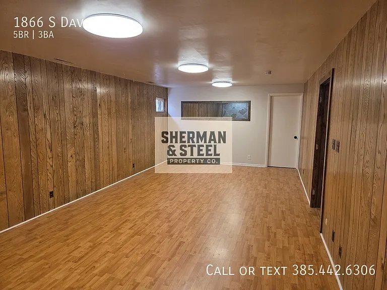 1866 S Davis Blvd — Photo 23