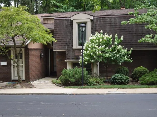 6944 W Fitzwater Rd #5, Brecksville, OH 44141