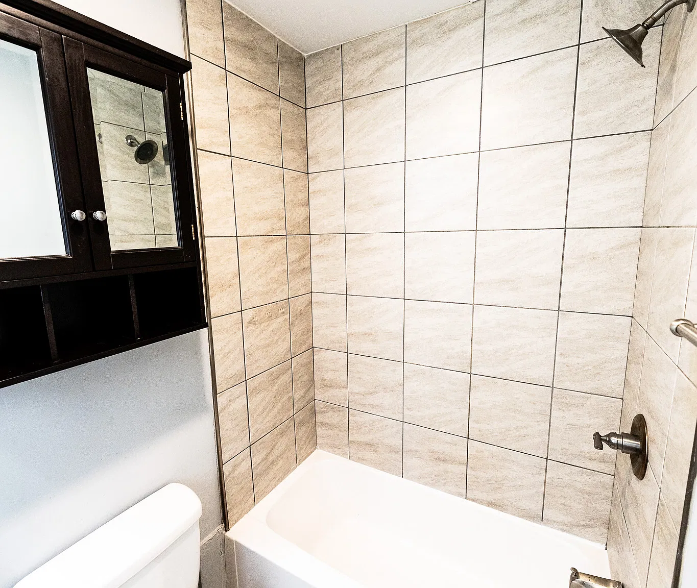 1 bed, $895 — Photo 3