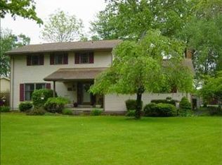 1831 Cherry Ln, Findlay, OH 45840