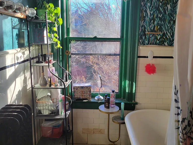 1301 N Franklin St — Photo 7