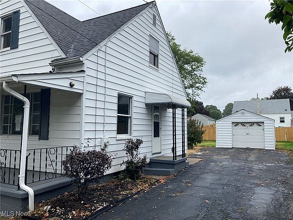 2nd image of 2845 11th St