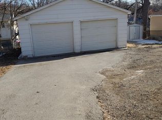 2319 E 9th St APT A, Des Moines, IA 50316