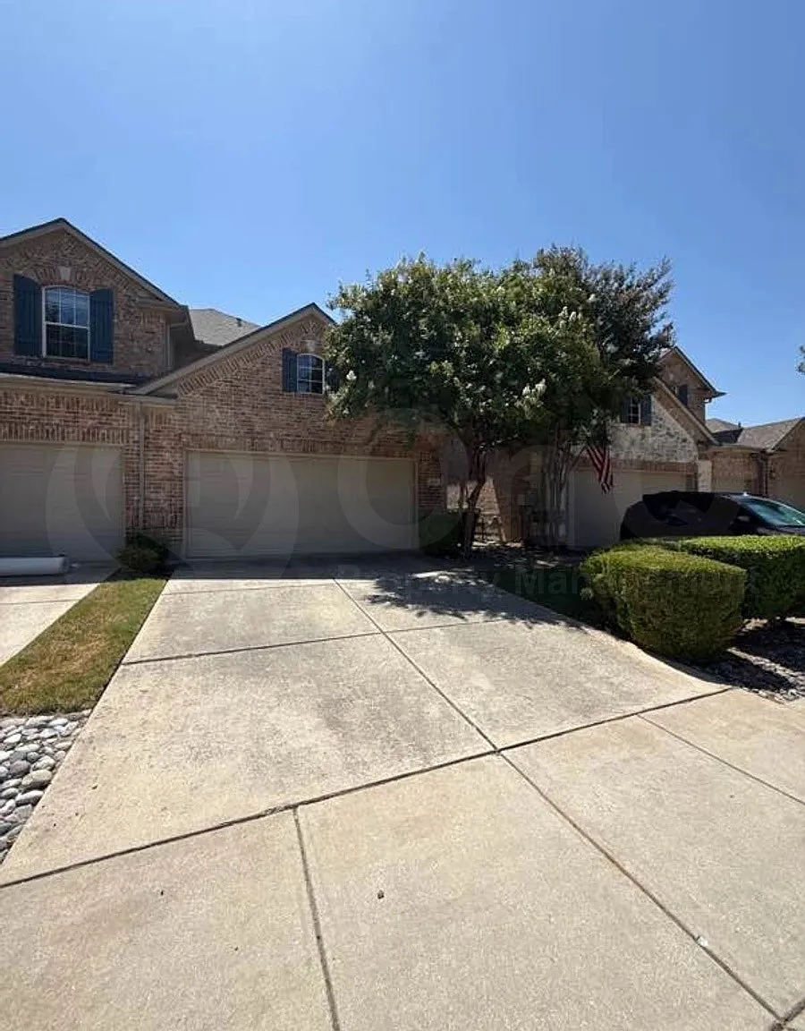 3 bed, 2.5 bath, 1667 sqft, $2,450 — Photo 4