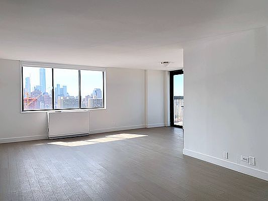 1st image of 300 Mercer St APT 33J