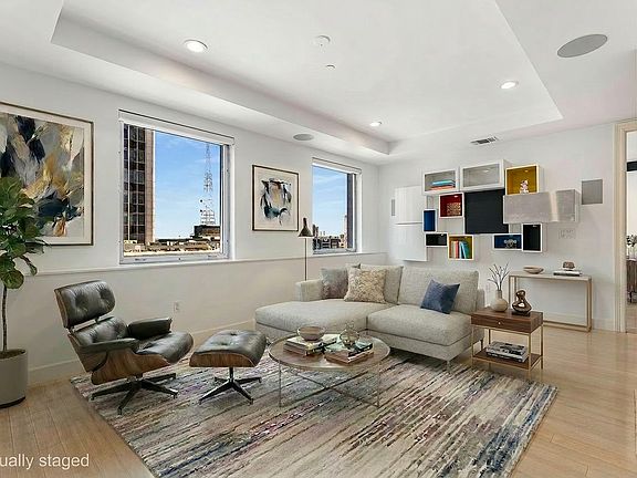 2nd image of 1505 Elm St APT 1003