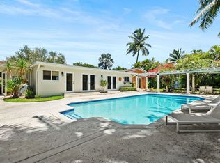 8220 SW 162nd St, Palmetto Bay, FL 33157