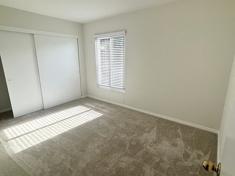 10531 Greenford Dr — Photo 8