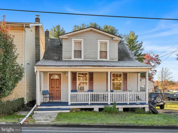 752 Forest Ln, Pottsville, PA 17901