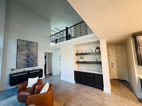 5th image of 499 Anfield Cir