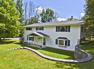 105 Sioux Ct, Stroudsburg, PA 18360