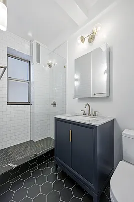 Rented by SERHANT. | media 6