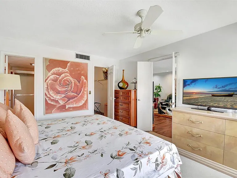 4070 Tivoli Ct #307 — Photo 25
