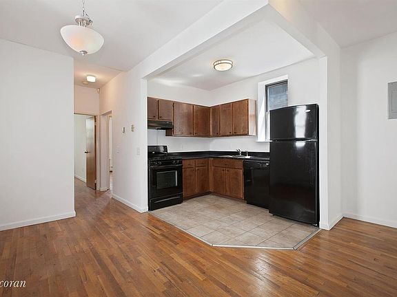 2nd image of 469 Chauncey St APT 3A