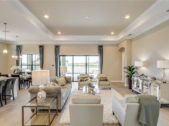 4th image of 364 Maraviya Blvd